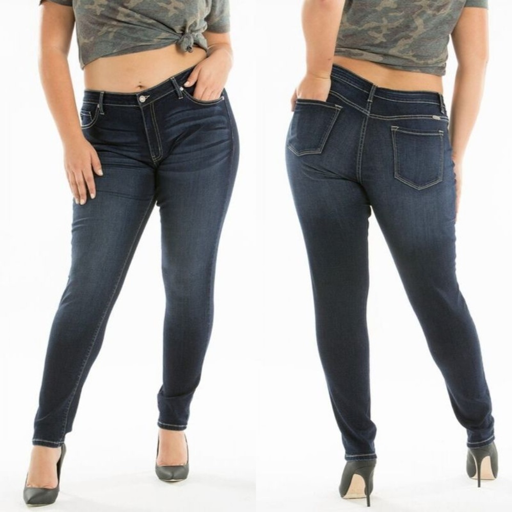 NWT KanCan Jeans Jessica Plus Size Mid Rise Skinny